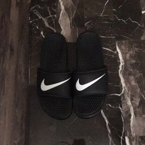 Nike’s slides